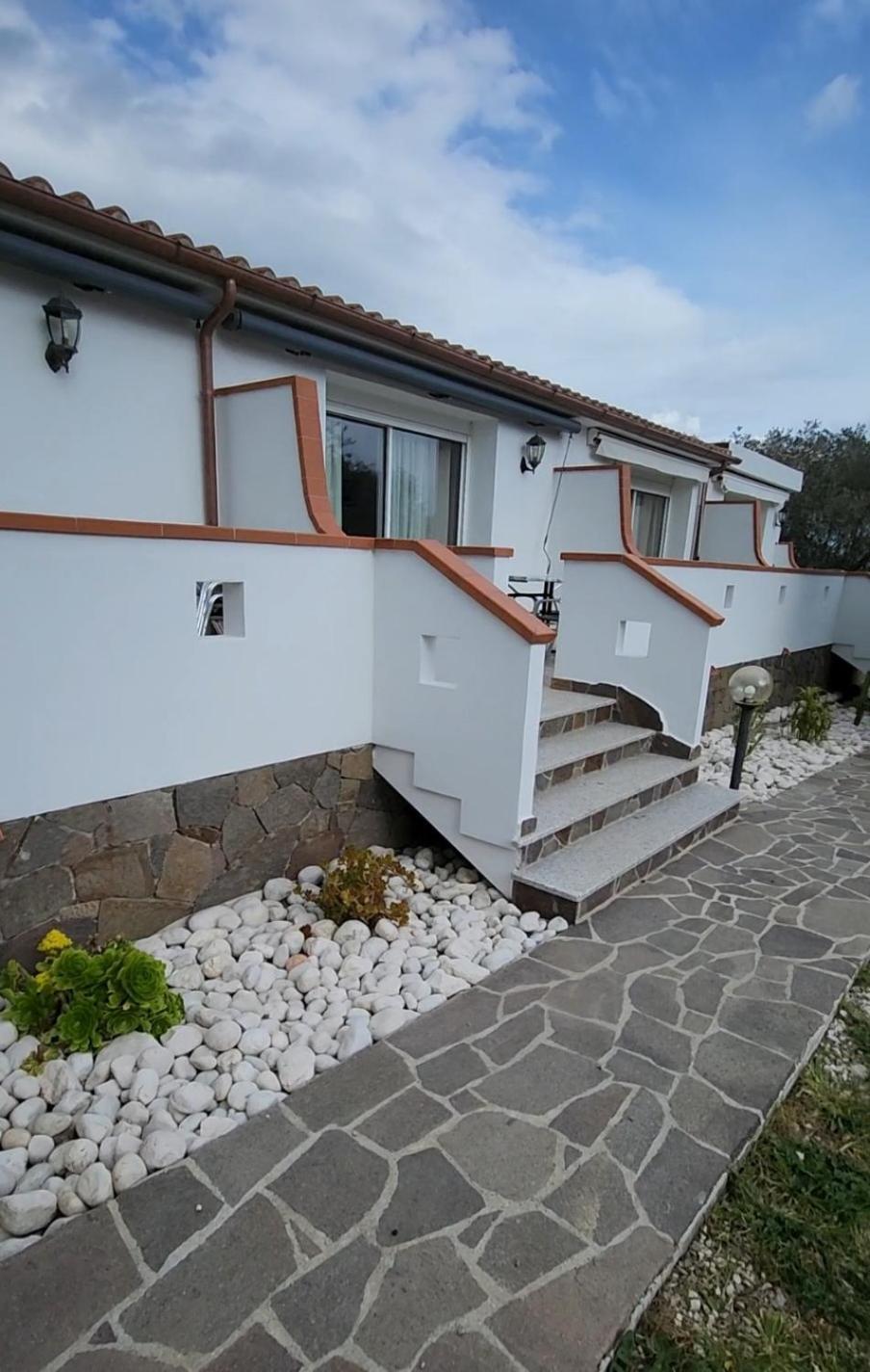 Iloghe Di Marras Hotel Loculi Екстериор снимка