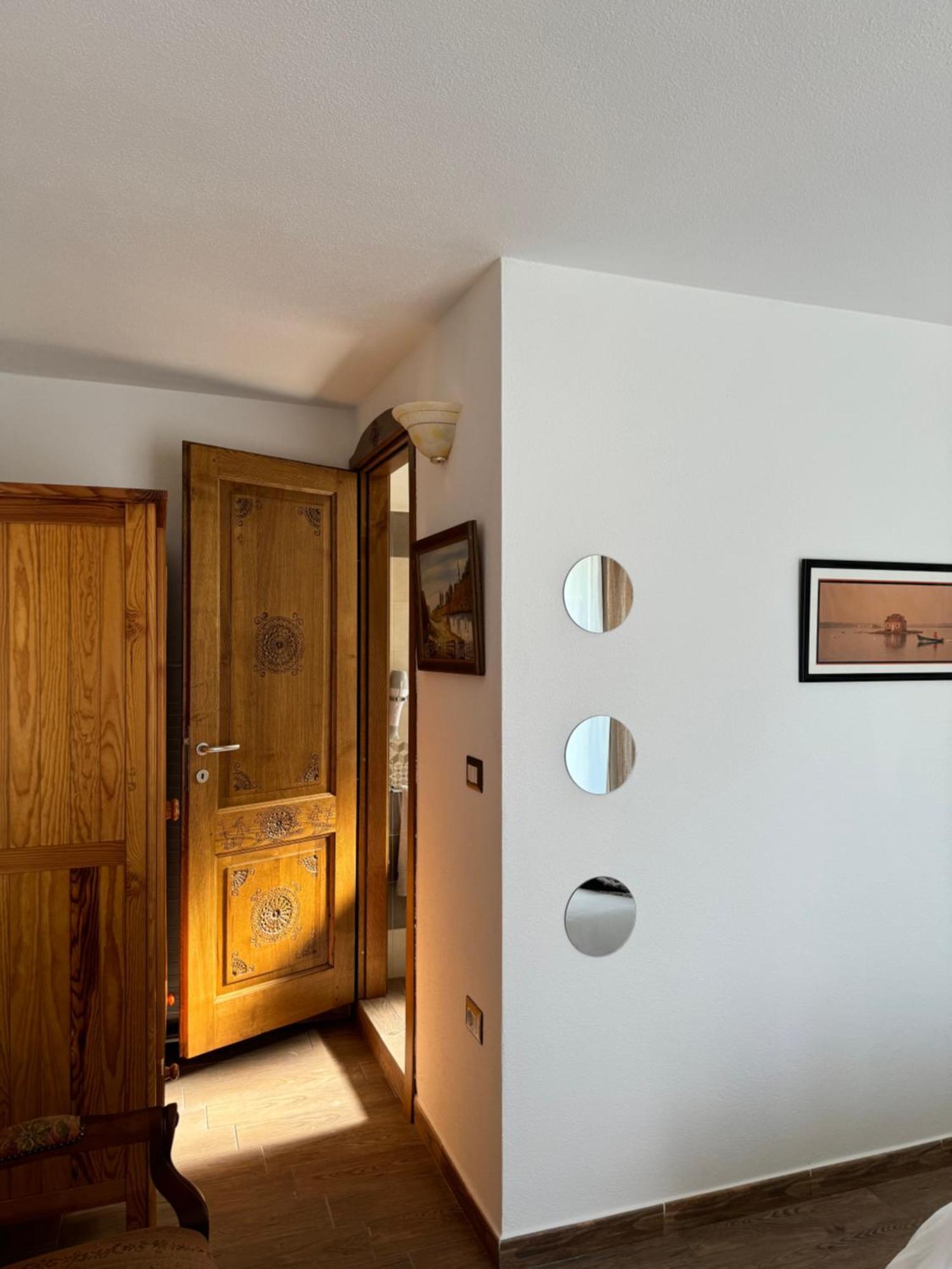 Iloghe Di Marras Hotel Loculi Екстериор снимка